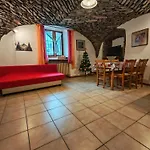 Apartment Lo Tata - Maisons De Charme Valle D'aosta - Caratteristico A 2 Passi Da Courmayeur *