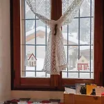 Апартаменты Lo Tata - Maisons De Charme Valle D'aosta - Caratteristico A 2 Passi Da Courmayeur