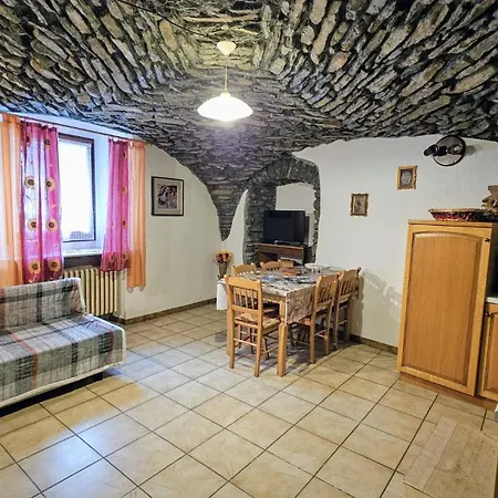 Lo Tata - Maisons De Charme Valle D'aosta - Caratteristico A 2 Passi Da Courmayeur Appartamento *