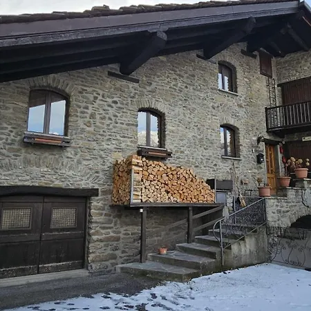 Lo Tata - Maisons De Charme - Caratteristico A 2 Passi Da Courmayeur Apartment