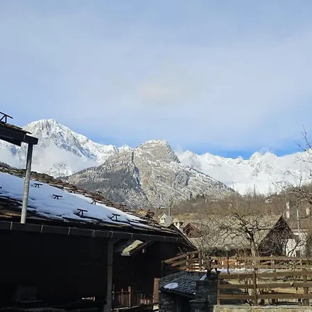 Lo Tata - Maisons De Charme - Caratteristico A 2 Passi Da Courmayeur *