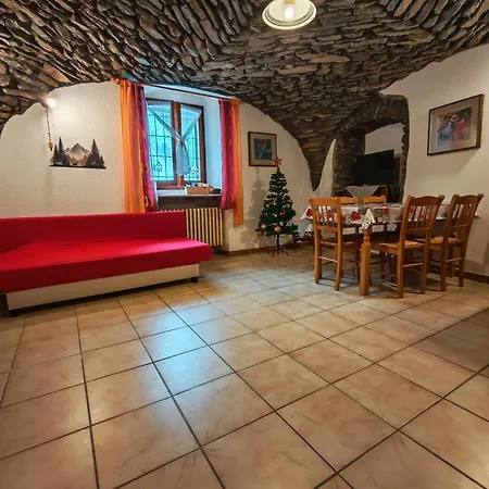公寓 Lo Tata - Maisons De Charme Valle D'aosta - Caratteristico A 2 Passi Da Courmayeur *